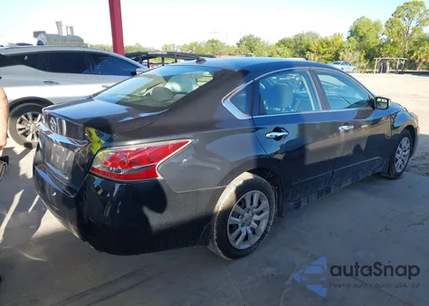 2015 Nissan Altima 2.5 S из США, поврежденный, VIN 1N4AL3AP8FC283544